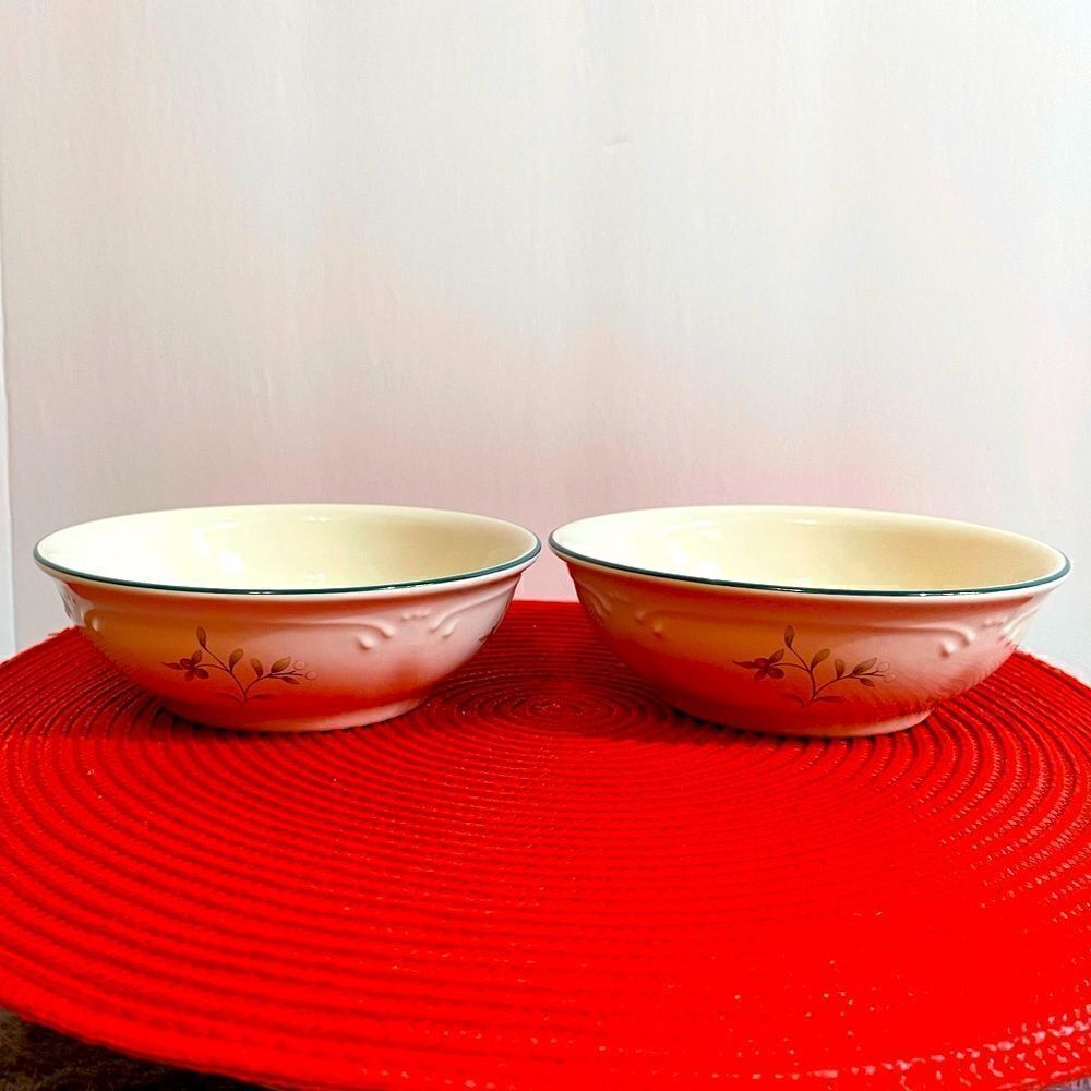 Pfaltzgraff Soup/Cereal Bowls Winterberry set of 2